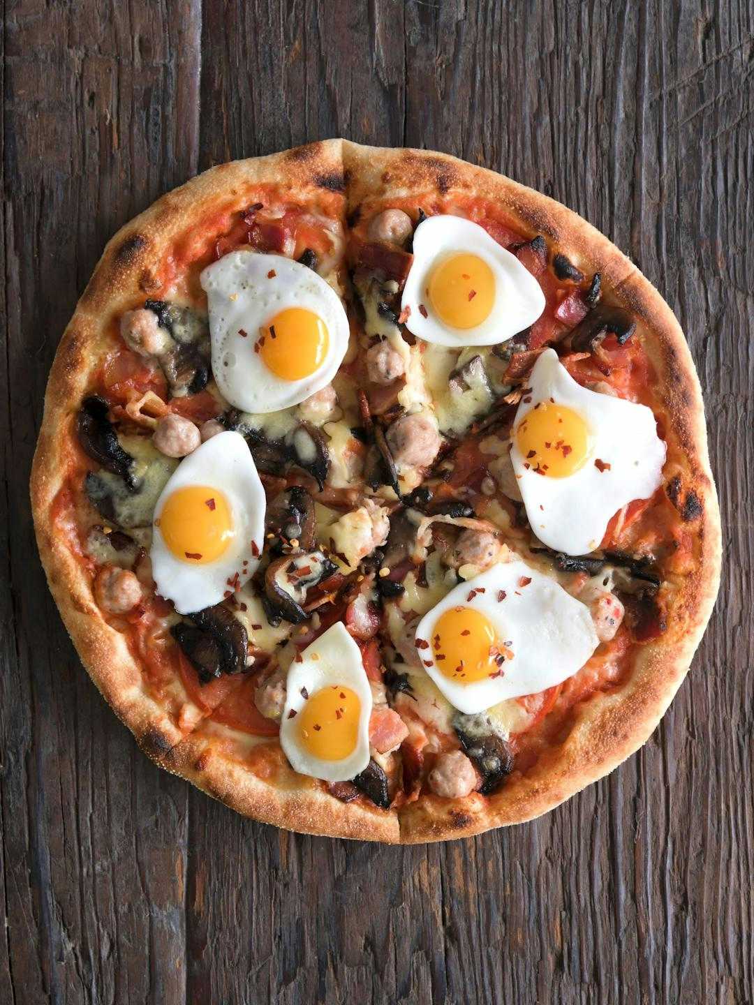 Full English Neapolitan-Style Pizza