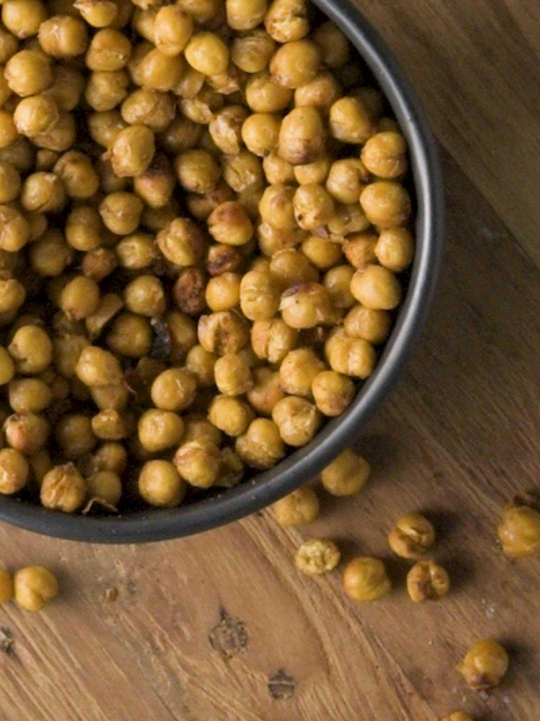 Air-Fried Crispy Spiced Chickpeas